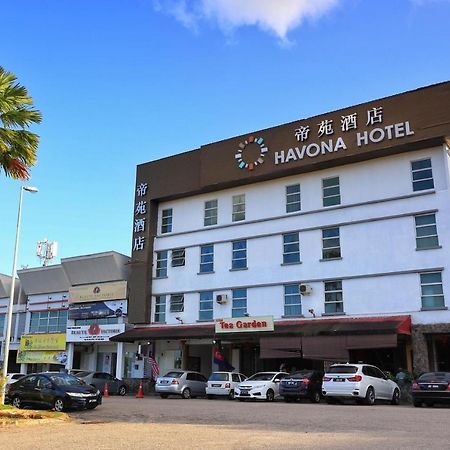 Havona Hotel - Taman Tropika Kulai Exterior photo