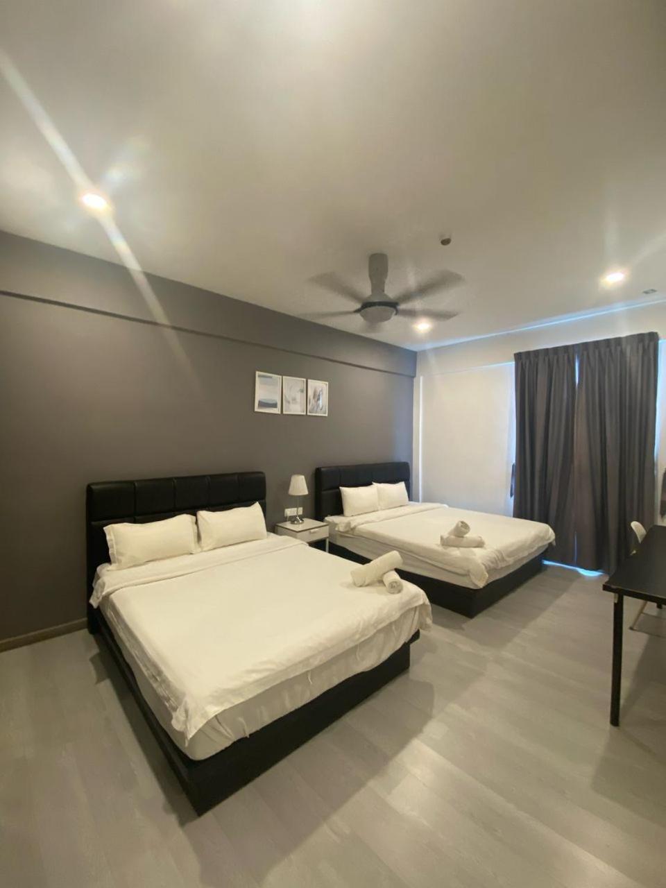 Havona Hotel - Taman Tropika Kulai Exterior photo