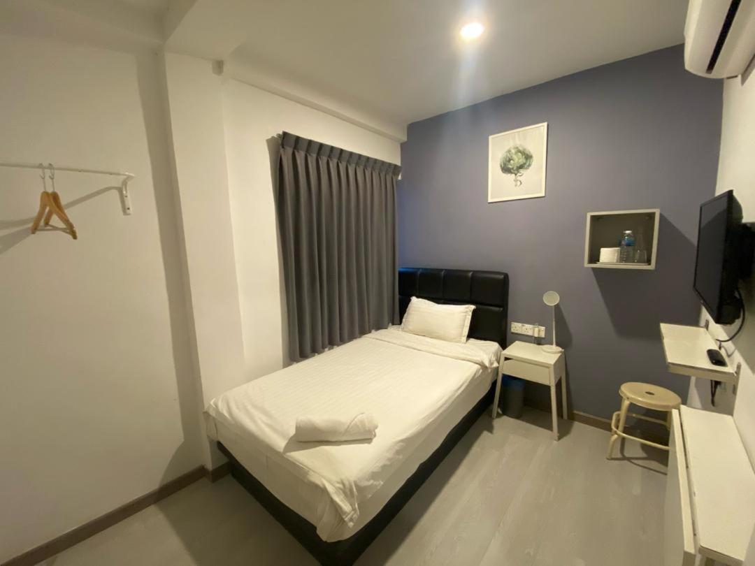 Havona Hotel - Taman Tropika Kulai Exterior photo